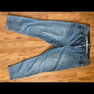 Old navy women plus super skinny jeans! Size 20